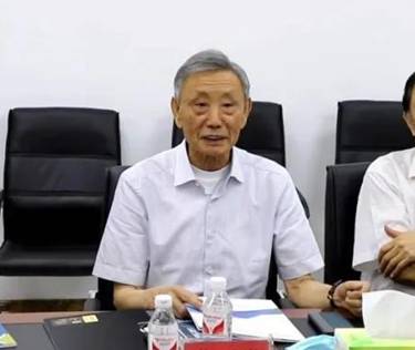 请将中间薛总单独截图.jpg 请将中间薛总单独截图.jpg